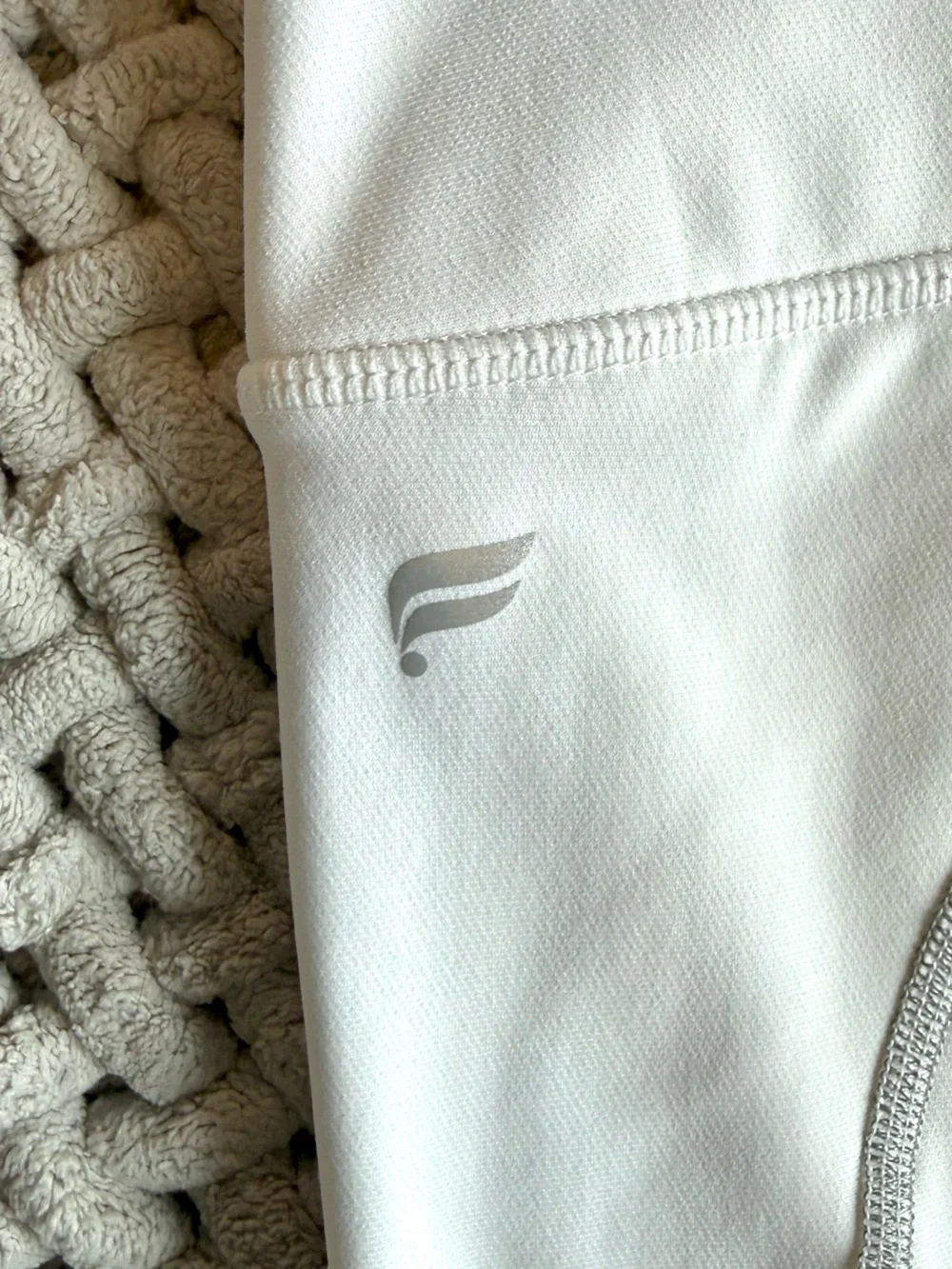 Fabletics | Women’s Reflective Cold Weather High-Waisted Legging | White | Large